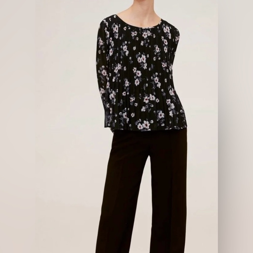 MNG Pleated Blouse Black Floral Size 6